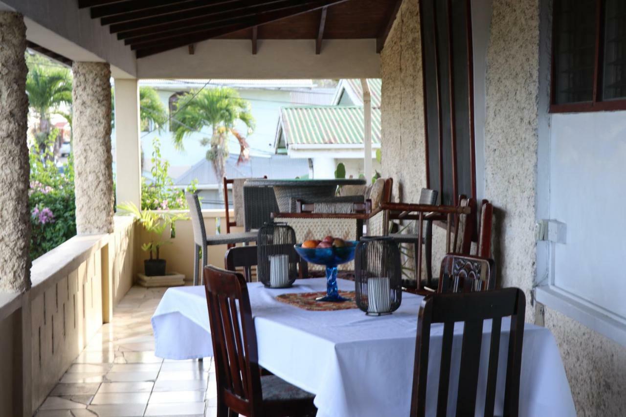 Rainbow Inn Grenville Luaran gambar