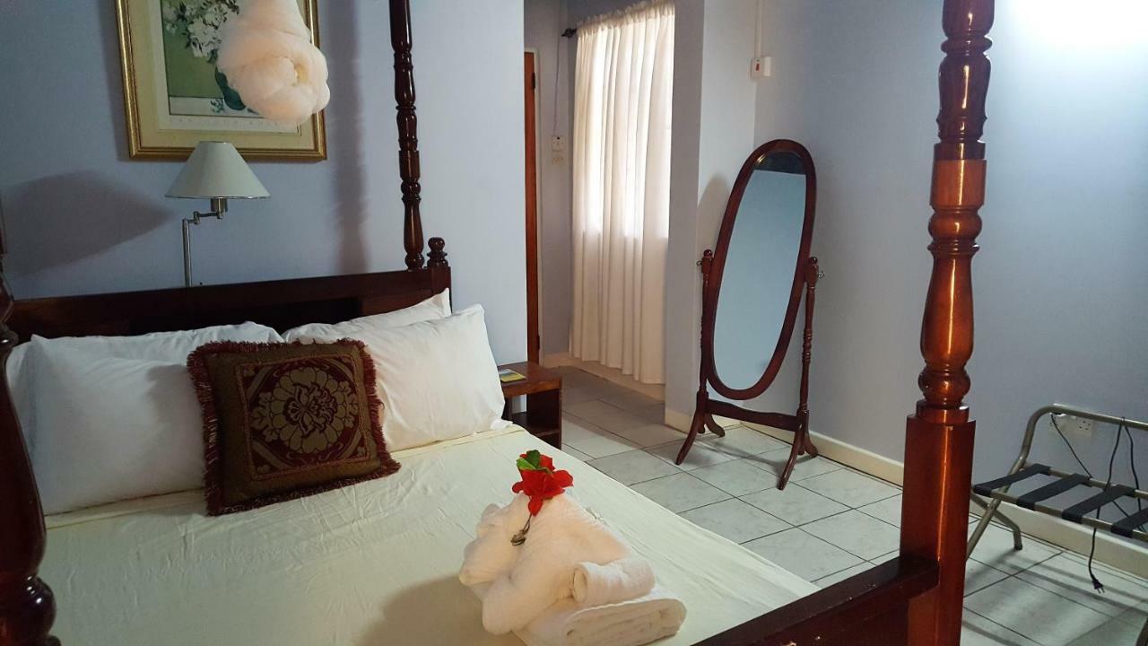 Rainbow Inn Grenville Luaran gambar
